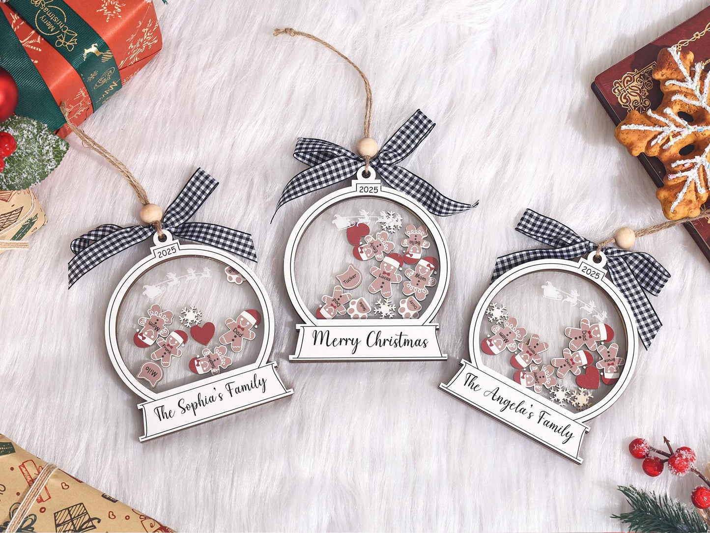 Personalized 2025 Family Gingerbread Ornament, 4D Shaker Xmas Decor
