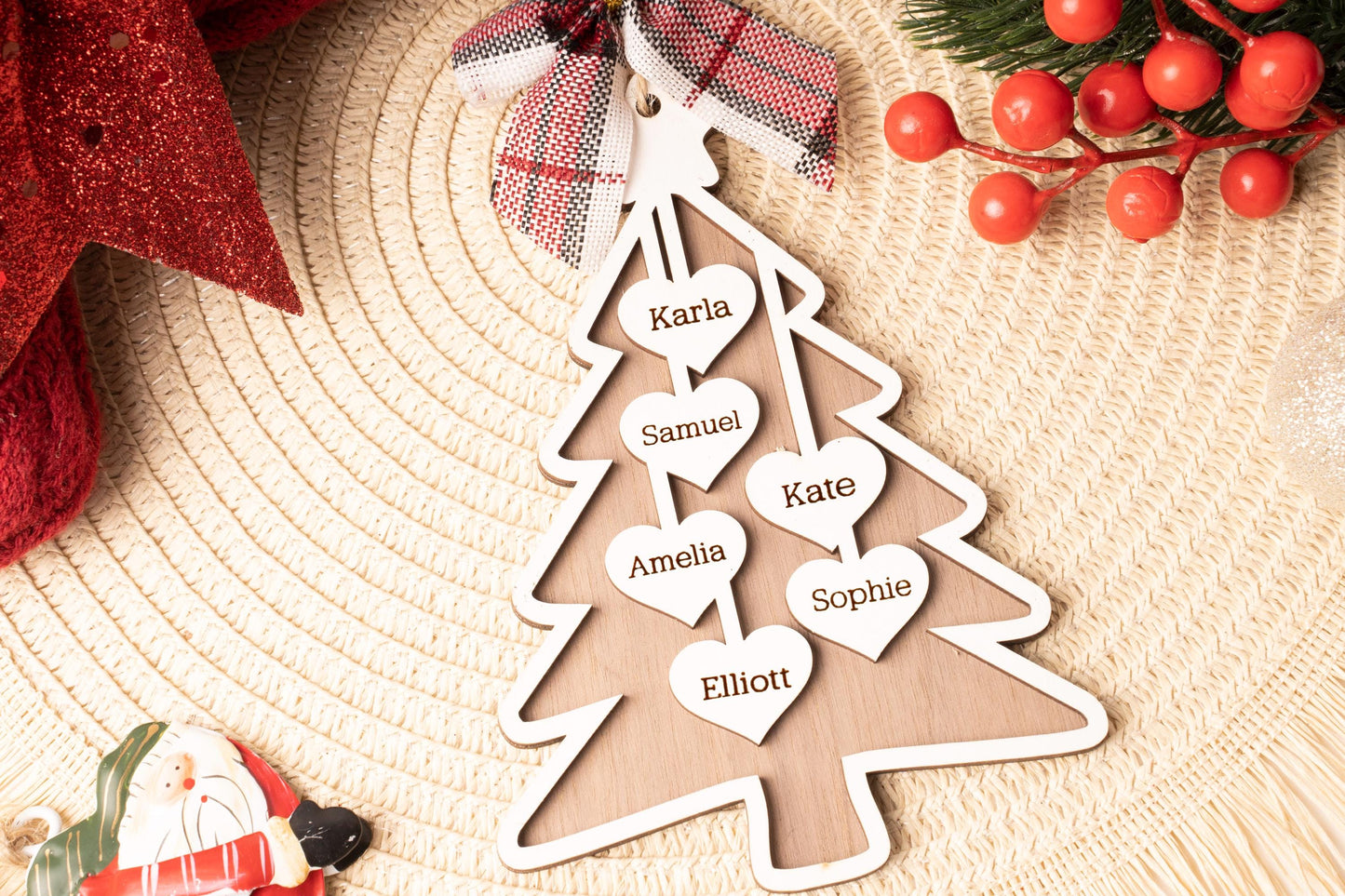 Adorno navideño de madera personalizado para la familia: recuerdo con nombres a medida