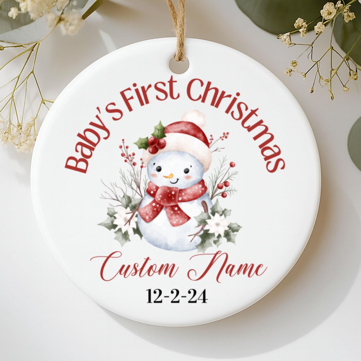 Ornement Personnalisé Premier Noël de Bébé, Prénom et Date Personnalisés, Décoration en Céramique Bonhomme de Neige, Souvenir de Vacances, Cadeau de Famille, Cadeau pour Collègue,