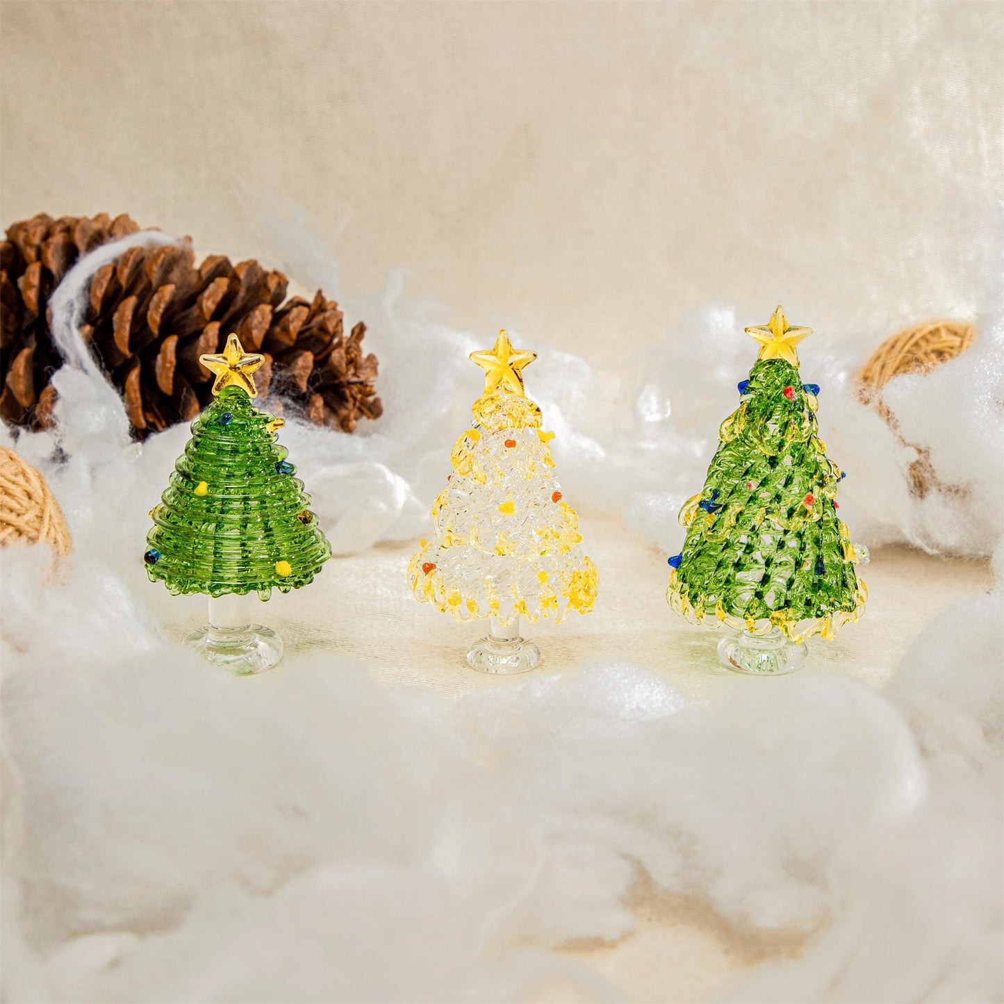 Árbol de Navidad artesanal de vidrieras: decoración navideña en miniatura