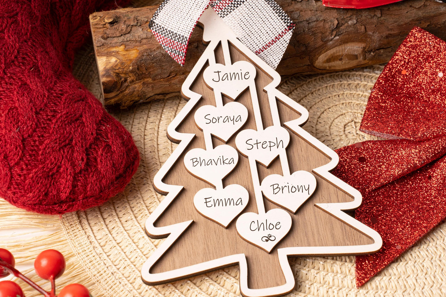 Adorno navideño de madera personalizado para la familia: recuerdo con nombres a medida