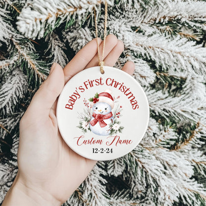 Ornement Personnalisé Premier Noël de Bébé, Prénom et Date Personnalisés, Décoration en Céramique Bonhomme de Neige, Souvenir de Vacances, Cadeau de Famille, Cadeau pour Collègue,